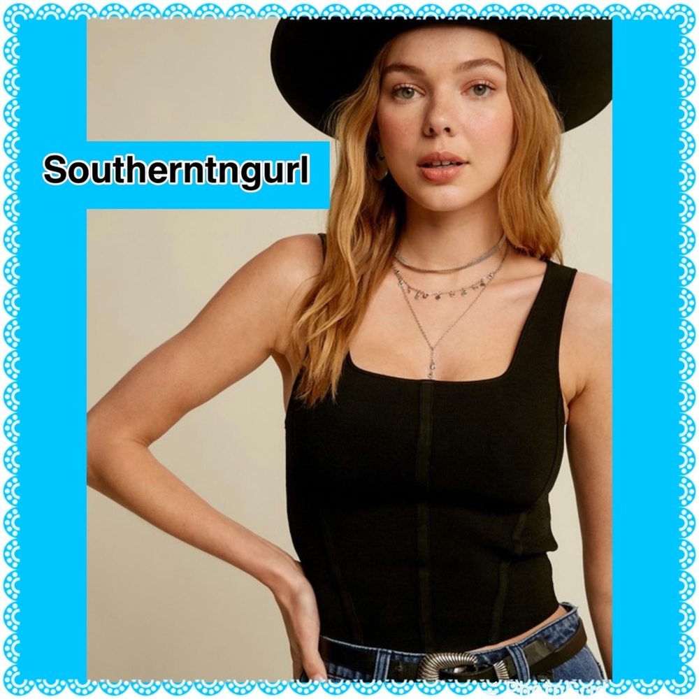 NWT LISTICLE Corset Bodycon Style Piping Square Neck Flattering Crop Top